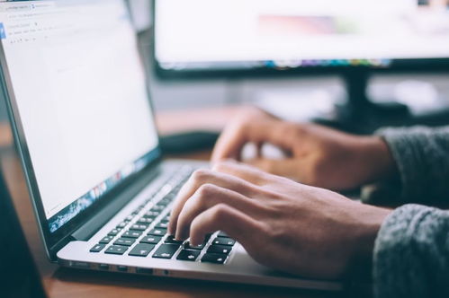 免費PDF全文翻譯工具推薦與禮儀服務(wù)行業(yè)應(yīng)用指南